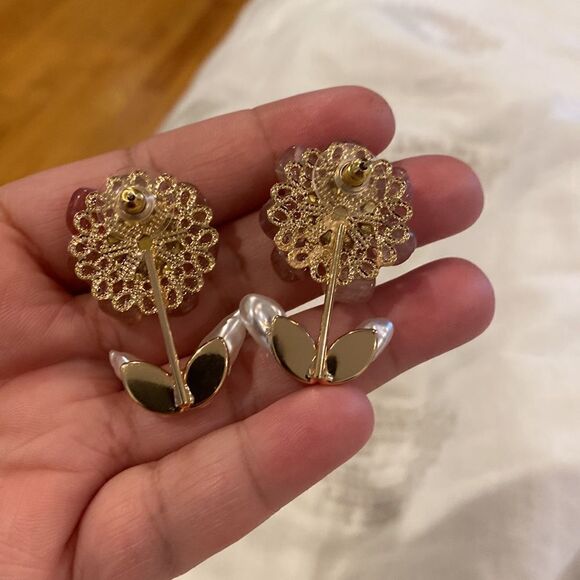 ✨🆕✨ BOHO BOLD Unique Polished Stones Pearl & Flower Design Stud Earrings✨ - Picture 7 of 10